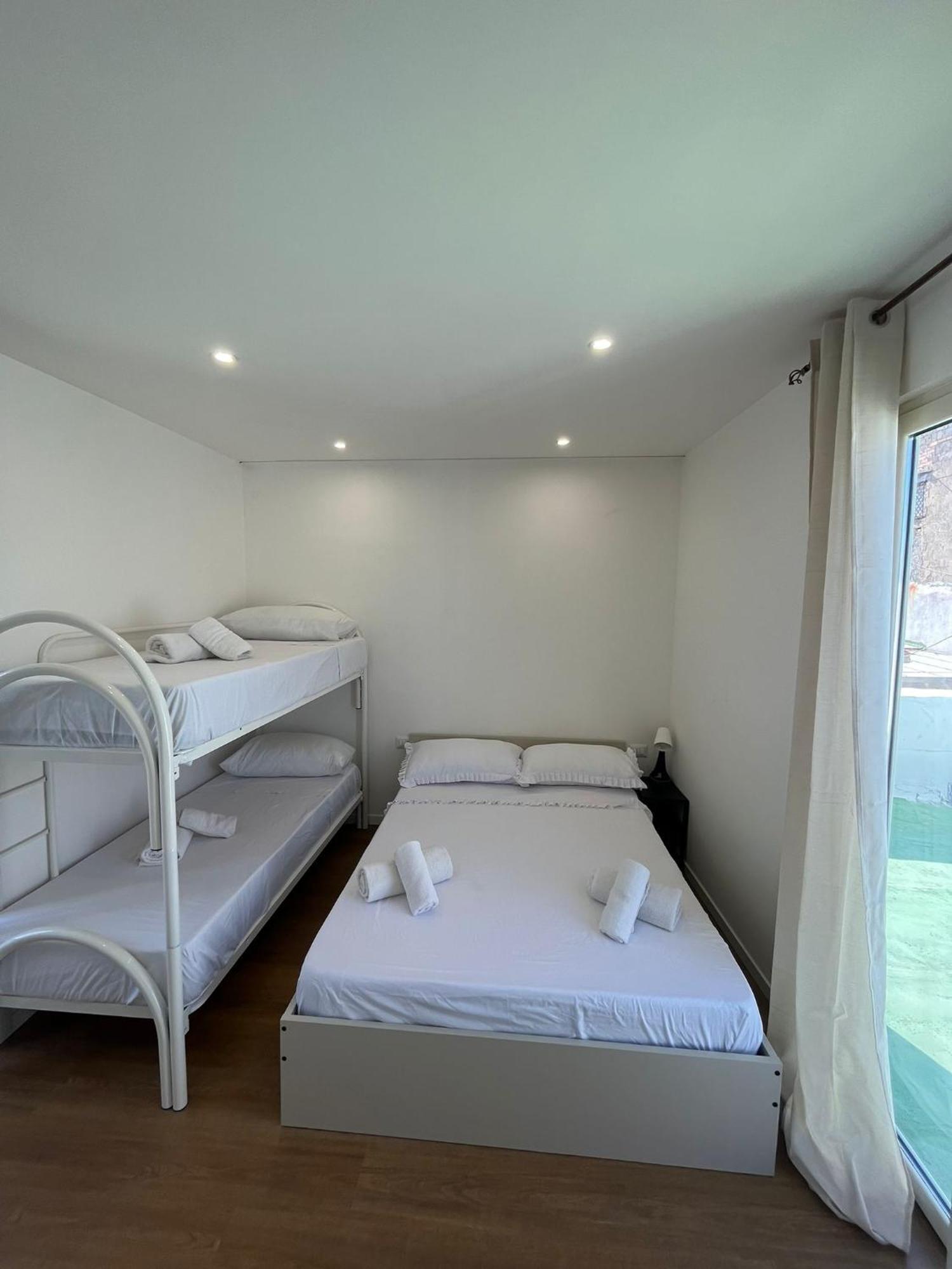 Casa La Terrazza Dei Tribunali เนเปิลส์ ภายนอก รูปภาพ